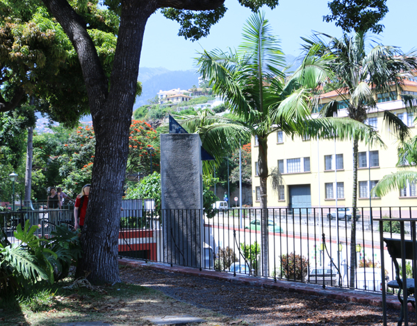 CJFx_dooutroladodarua