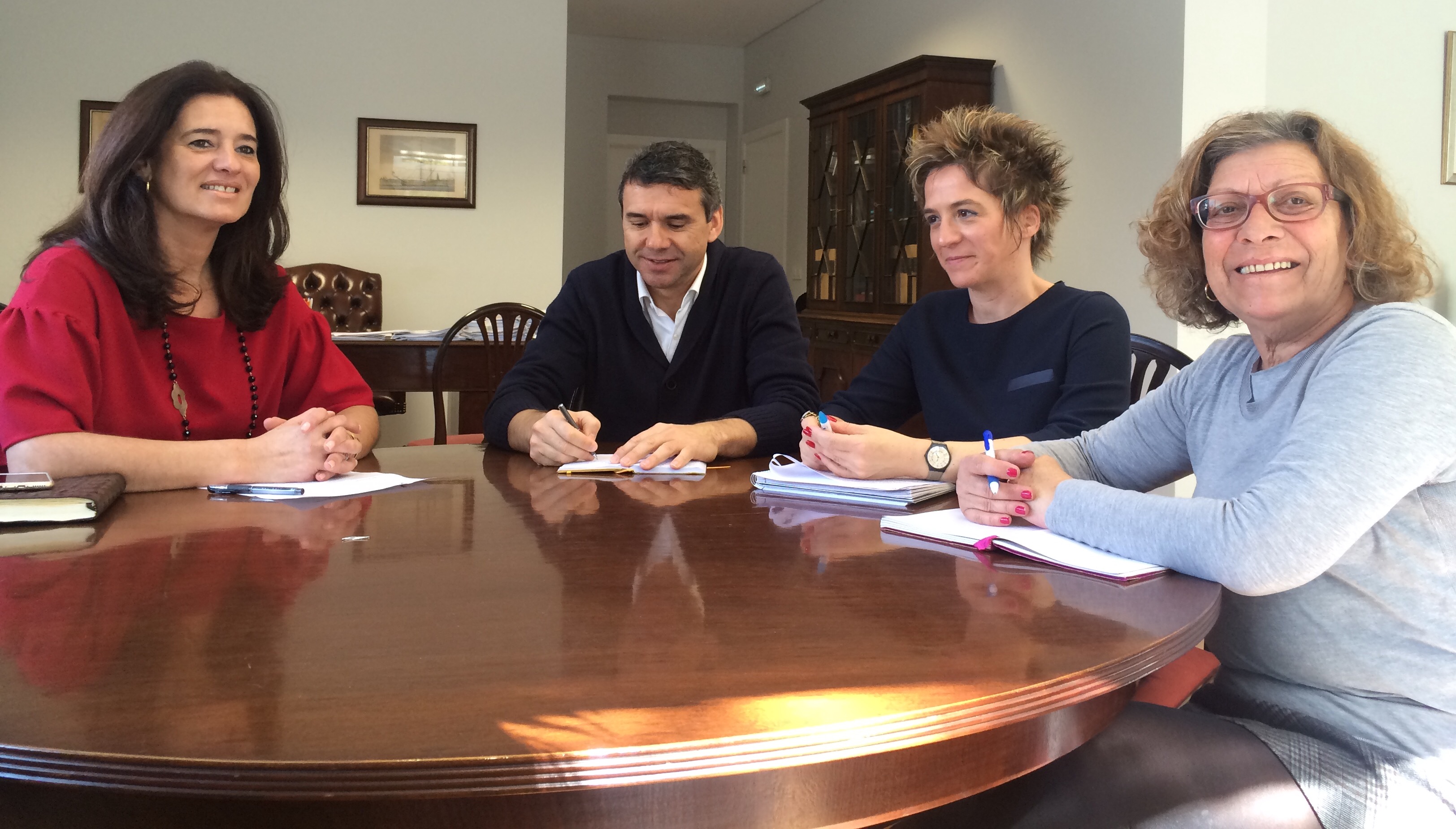 Rubina Leal reuniu-se com a direção do Sindicato dos Professores da Madeira