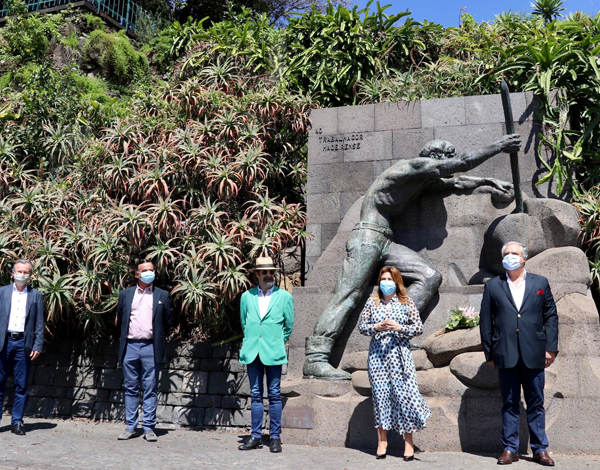 Governo Regional assinala Dia do Trabalhador com deposição de flores junto ao Monumento ao Trabalhador Madeirense