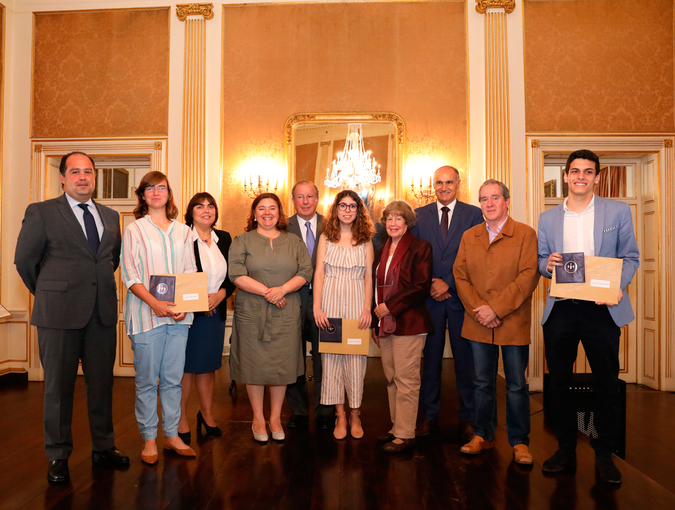 Alunos premiados no Dia de Portugal, de Camões e das Comunidades Portuguesas