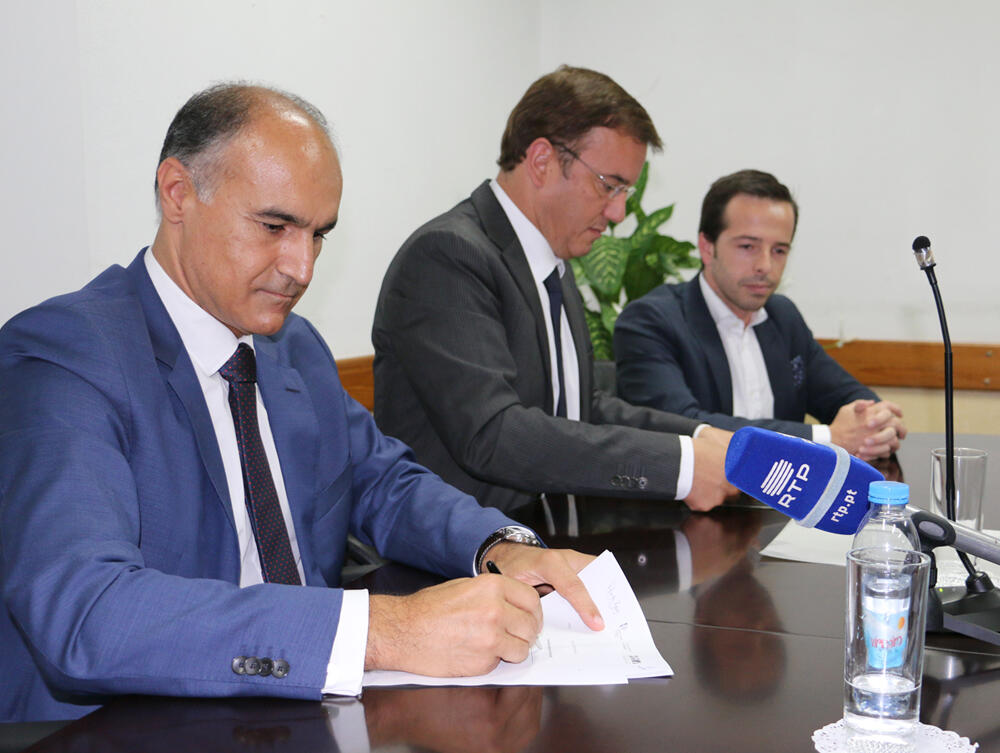 Curso profissional junta Gonçalves Zarco e Porto Bay