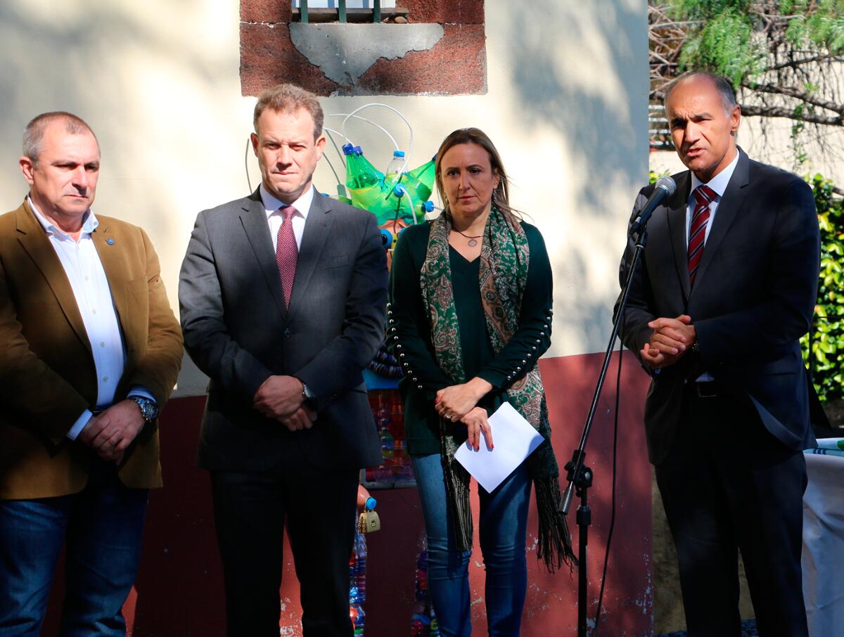 Bandeira Verde Eco-Escolas desfraldada na Quinta do Leme
