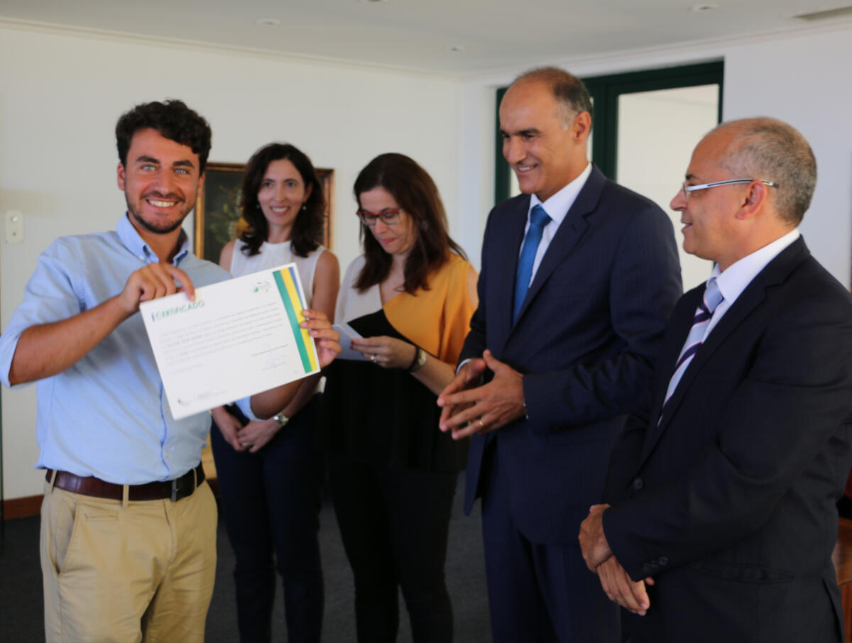 Eurodisseia certifica dez jovens estagiários