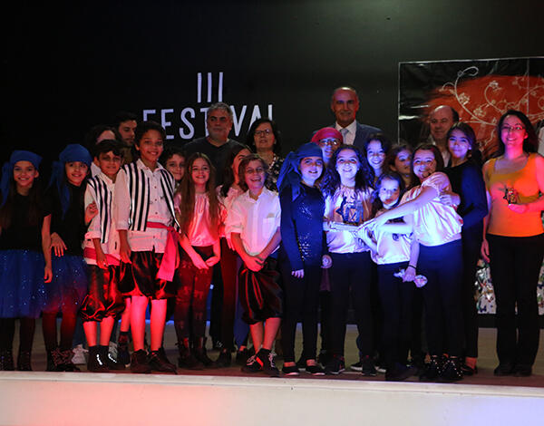 Muito mais do que currículos, a Escola desenvolve talentos