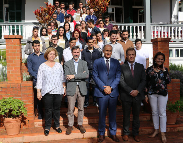 Inclusão na escola  visa integração na sociedade