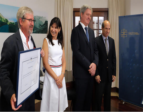 Governo limpa 180 km de vias florestais em toda a Madeira