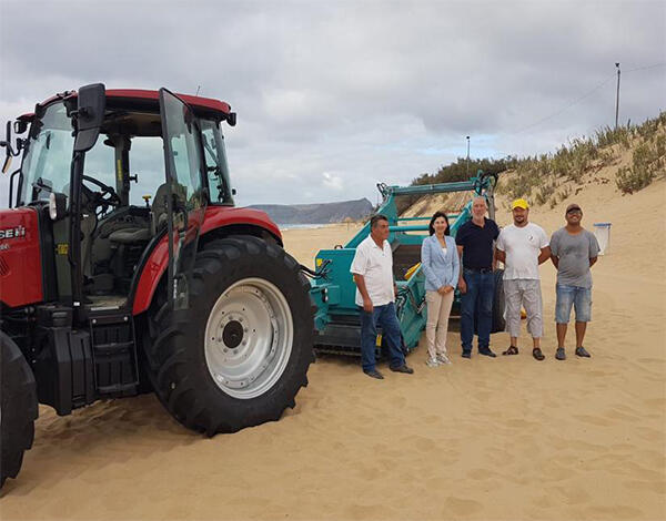 Governo investe em equipamento para assegurar limpeza da praia do Porto Santo