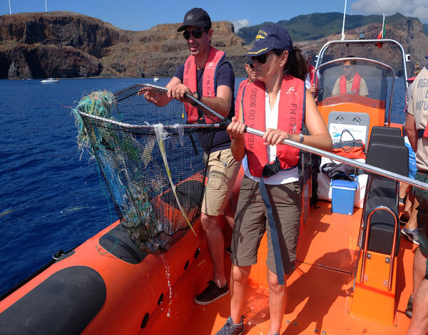 Governo cria plano de monitorização do lixo-marinho costeiro