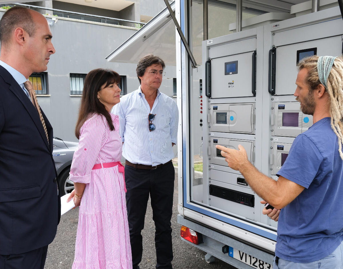 Praia do Porto Santo alvo de limpeza