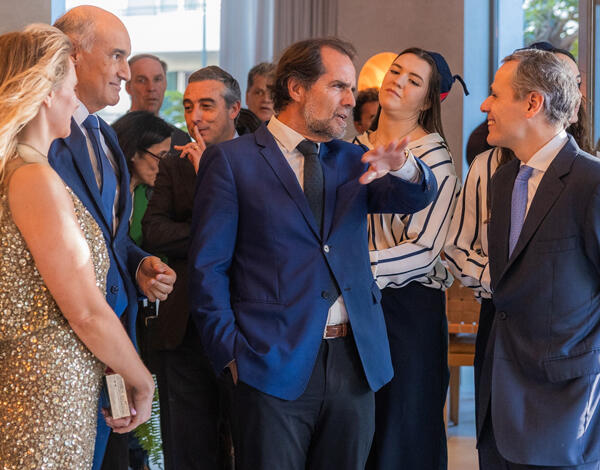 Redução da carga fiscal introduz justiça e dinâmica numa sociedade em crescimento económico