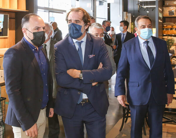 Albuquerque elogia renovação da “Hôma” e anuncia para breve a reforma nos acessos à zona