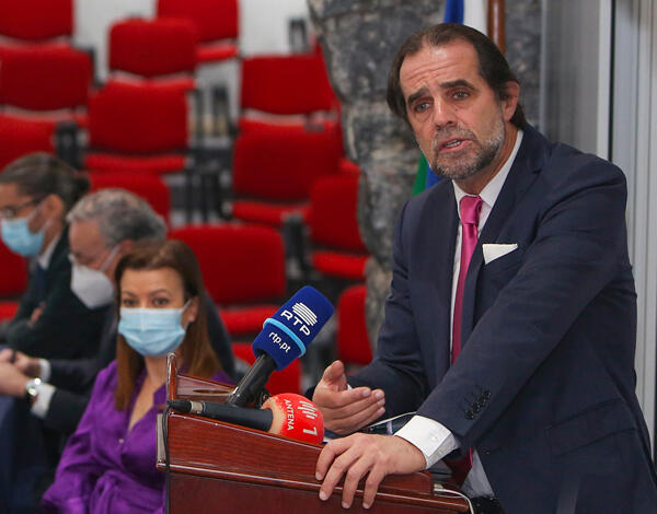 Albuquerque diz é preciso saber assimilar e controlar a evolução tecnológica