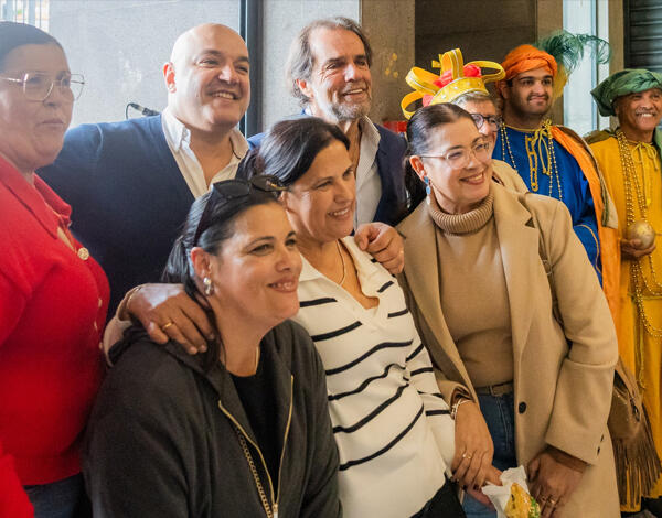 «Transição pacífica para uma democracia plena»