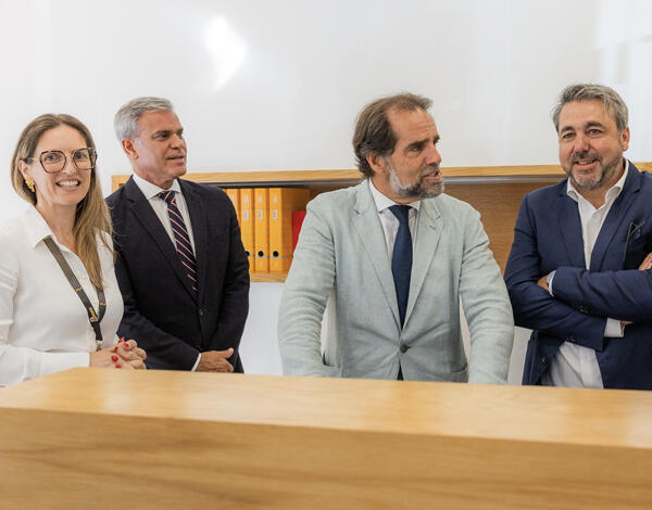 Miguel Albuquerque vai continuar a visitar as empresas