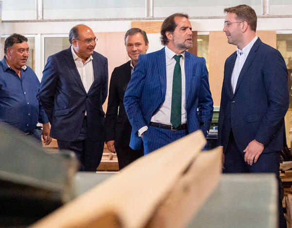 Albuquerque aposta na inovação das empresas e na requalificação tecnológica e dos profissionais