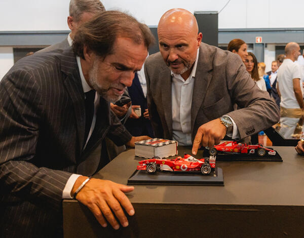 Albuquerque na abertura da exposição ‘À Escala – Desporto Automóvel’