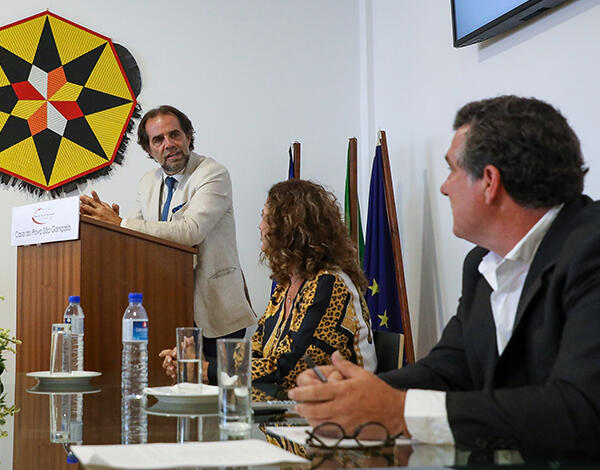 «Casas do Povo são cada vez mais importantes no complemento da ação do poder local e do Governo» 