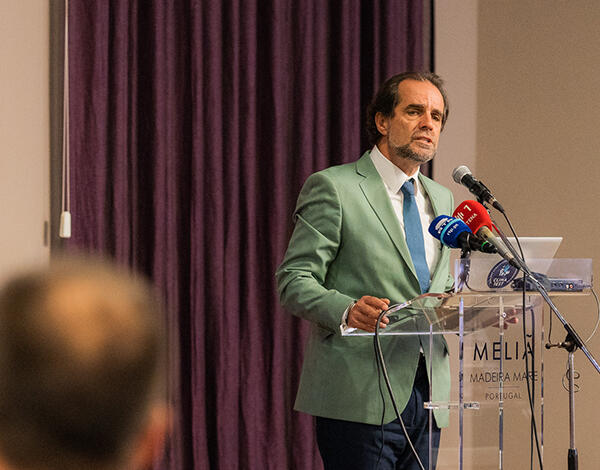 Albuquerque destaca vantagens das Selvagens para a investigação ao nível dos ecossistemas marinhos