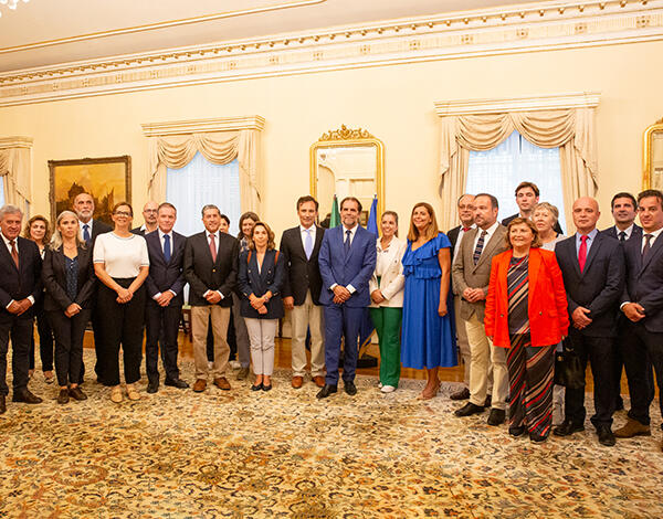 Albuquerque recebeu deputados da Comissão de Defesa Nacional 