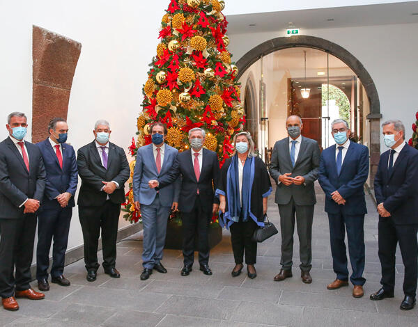 Governo vai continuar a apresentar políticas à Assembleia