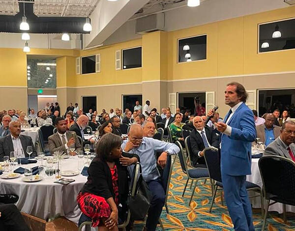 Albuquerque traça formas de cooperação com o Curaçau