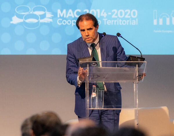 «Quem desenvolve a economia são as empresas e os empresários» 