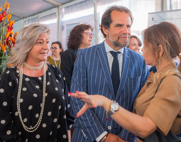 Albuquerque visitou Feira do Emprego