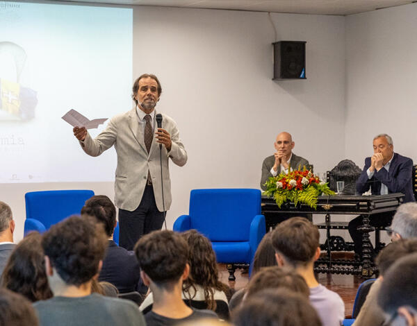 Albuquerque diz ser importante que os jovens tenham a noção do que levou à Autonomia