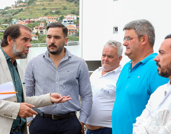 Albuquerque anuncia mais habitação a custos controlados