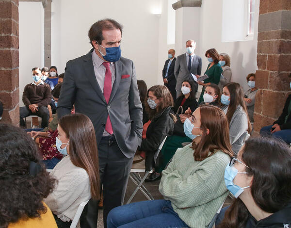 Responsabilidade cívica e política das novas gerações de madeirenses