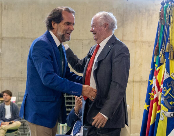 Albuquerque saúda Jardim por nova obra com título oportuno