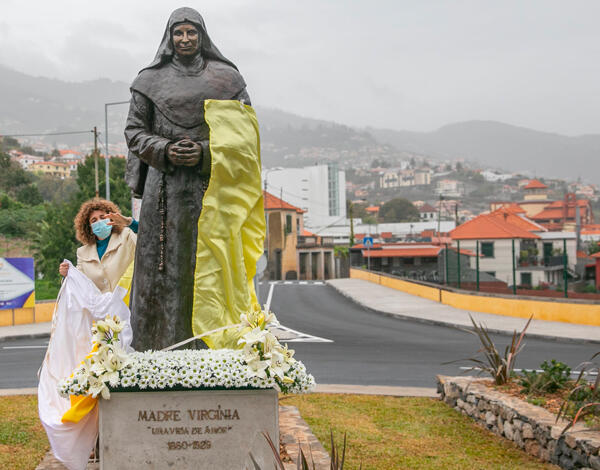 «Madre Virgínia é exemplo de princípios e valores que temos de seguir»