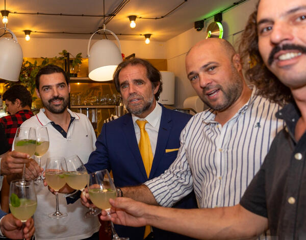 Albuquerque visitou novo estabelecimento em Câmara de Lobos