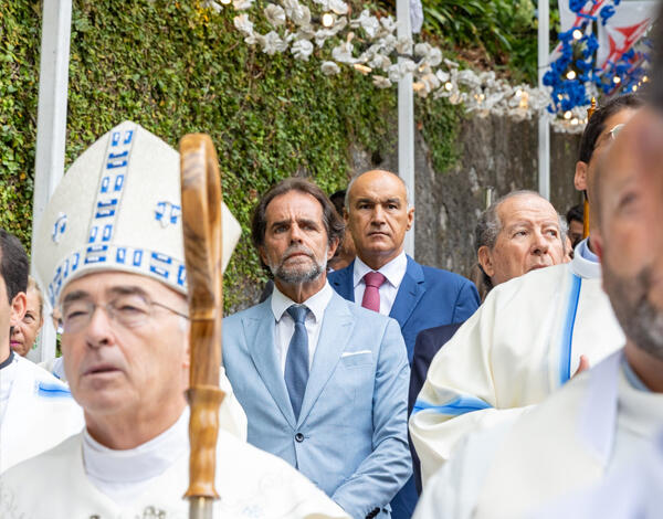 Miguel Albuquerque no Monte para agradecer o bom ano