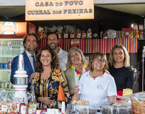 Arraial das Casas do Povo no Cais 8 até dia 4 de junho