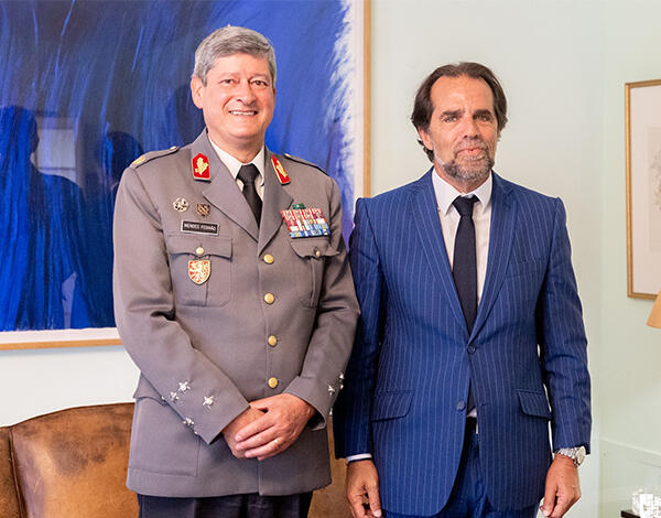 Albuquerque recebeu em audiência o chefe do Estado-Maior do Exército.