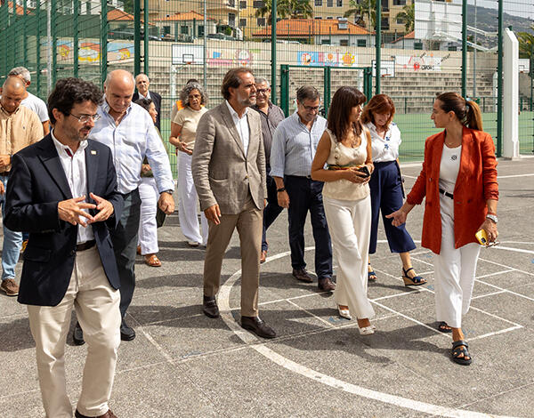 Conservação e beneficiação das escolas é investimento para continuar