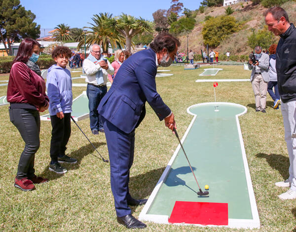 Albuquerque elogia melhorias em parque florestal e anuncia apoio ao registo do Podengo do Porto Santo