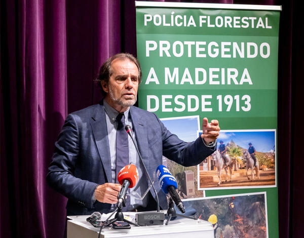 Miguel Albuquerque agradece trabalho da Guarda-Florestal