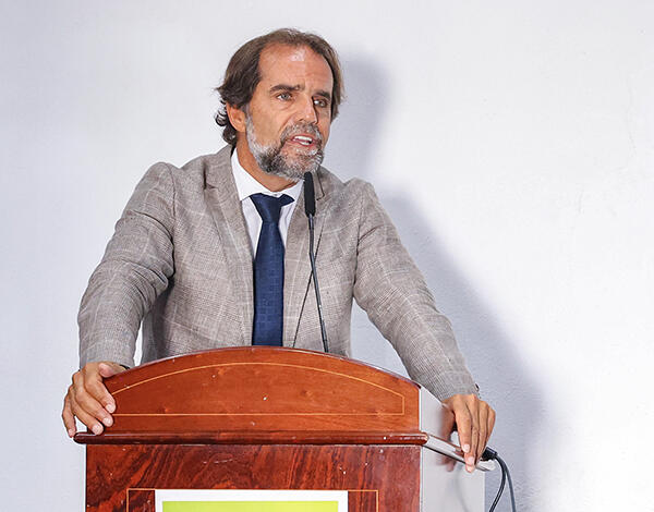 Miguel Albuquerque perspetiva faturação de 800 milhões para as tecnológicas