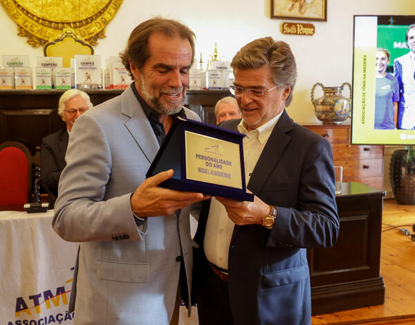 Complexo ténis do Papagaio Verde arranca no presente mandato