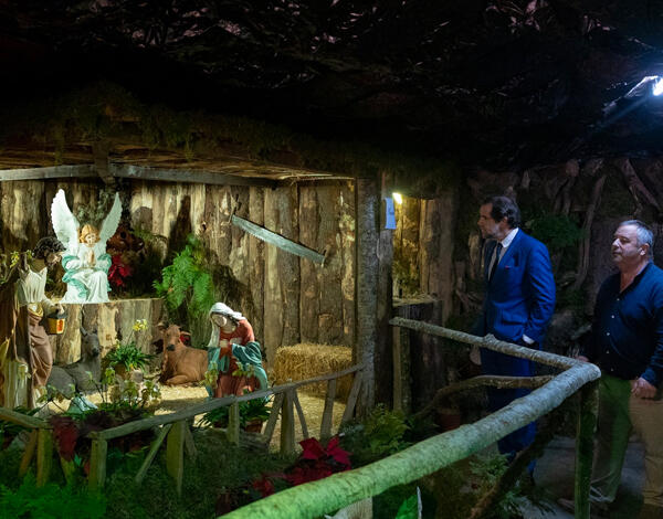 Albuquerque elogia presépio do Jardim da Serra