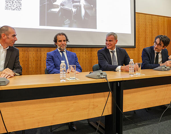 Albuquerque assegura continuidade do apoio à investigação em História