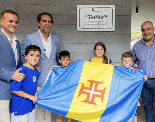 Campo vem complementar oferta desportiva aos jovens em Câmara de Lobos