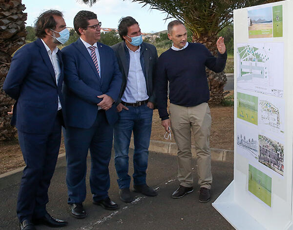 Albuquerque na apresentação do projeto urbanístico do Ribeiro Salgado 