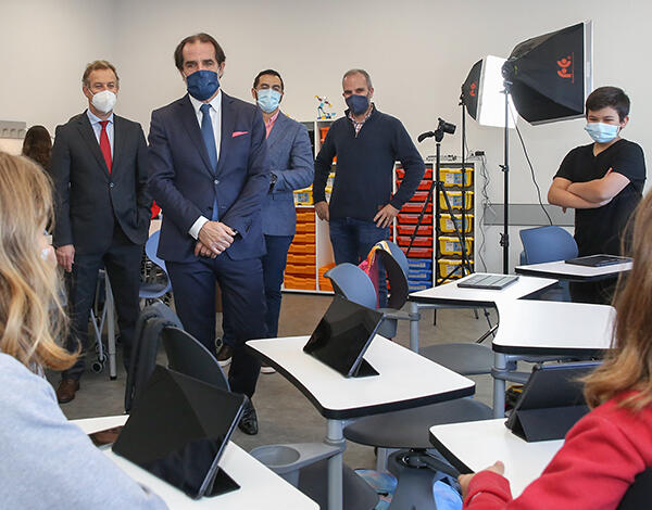 Miguel Albuquerque quer “Salas do Futuro” em todas as escolas