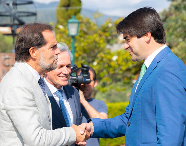 Via Expresso em São Jorge, uma das maiores obras do mandato 