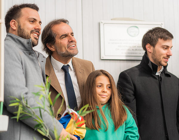 Governo vai ajudar na exportação de produtos e na sua colocação nos mercados nacional e de emigração