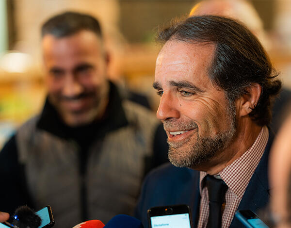 Albuquerque contra plano ridículo para a Habitação anuncia que Madeira fará estudo e seguirá o seu caminho