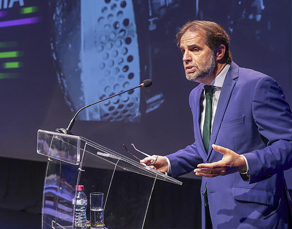 Miguel Albuquerque diz que só mantendo o Estado Social se evitarão movimentos populistas que ameaçam as democracias